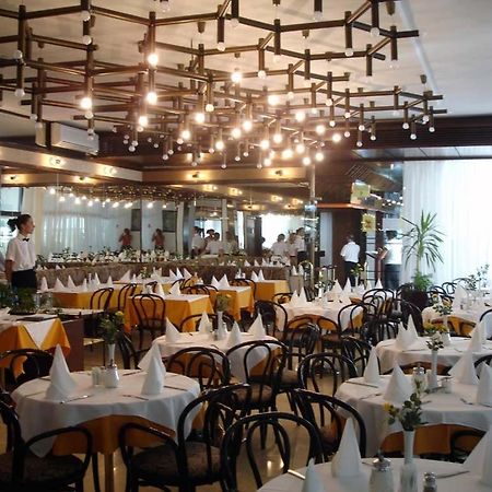 Depadansa Marina & Primorka Hotel Omisalj ภายนอก รูปภาพ