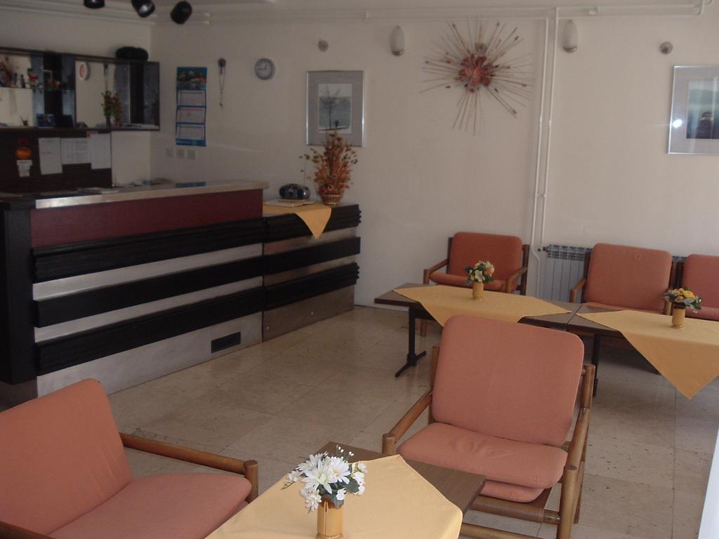 Depadansa Marina & Primorka Hotel Omisalj ภายนอก รูปภาพ